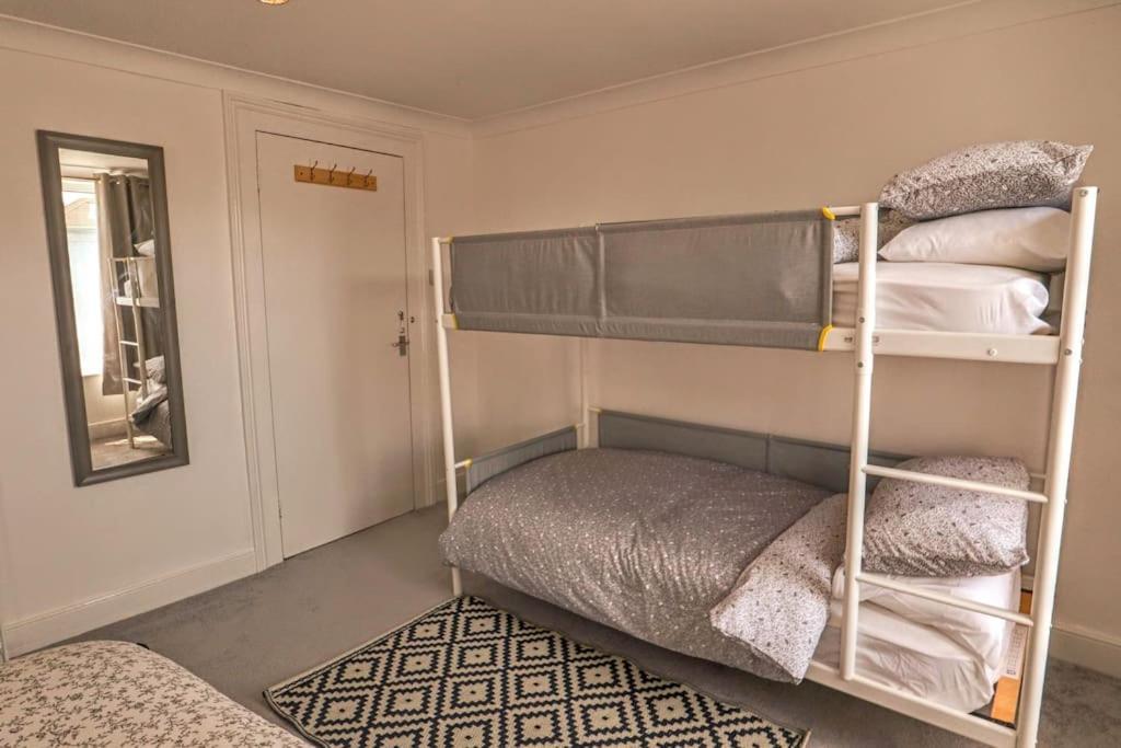 4 Bed Home 3 Mins From Harbour + Sandy Beach Folkestone Bagian luar foto