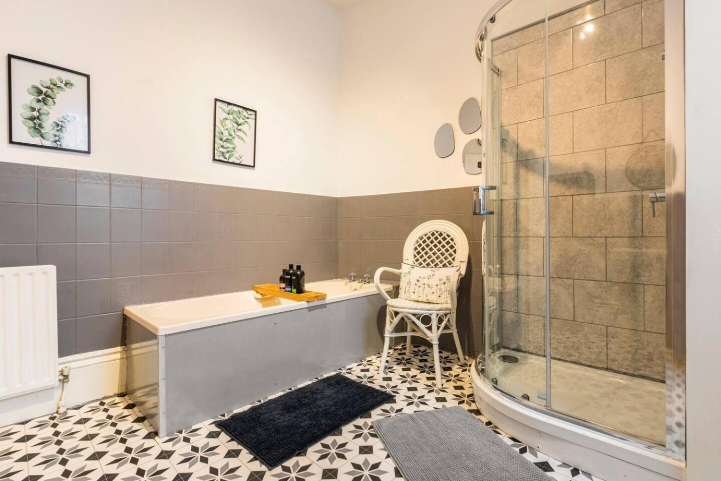 4 Bed Home 3 Mins From Harbour + Sandy Beach Folkestone Bagian luar foto