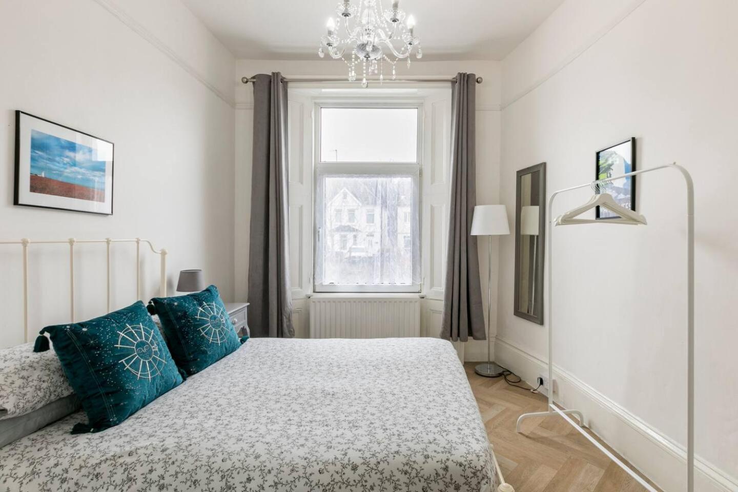 4 Bed Home 3 Mins From Harbour + Sandy Beach Folkestone Bagian luar foto